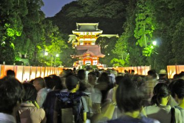 <p>Have your cameras ready for the hundreds of stunning Bonbori on display.</p>