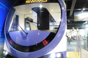 <p>SWIMO, a low-floor battery-powered light rail vehicle&nbsp;</p>