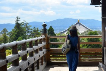 Balcony of Nigatsu-do Hall