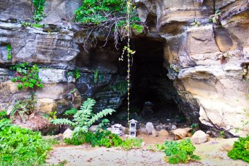 <p>Leading up to the lighthouse is this large cave. &nbsp;According to legend, a giant snake lives here so don't get too close!</p>