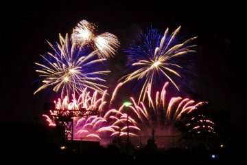 <p>From one perfectly executed explosion to the next. From here on it gets even more colorful!</p>