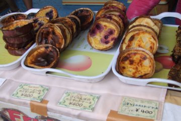 <p>Everyone loves French desserts</p>