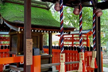 <p>Aioi Sha&nbsp;enshrines a matchmaking god. It is quite popular among young&nbsp;girls!</p>