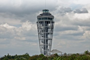 <p>Enoshima observation tower "Sea Candle" located inside the impressive Samuel Cocking Garden</p>
