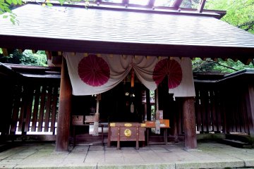 <p>Close-up look at the prayer altar</p>