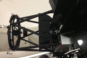 <p>This fascinating machine is a 1.3m Cassegrain telescope. From afar, it looks like a robot.</p>