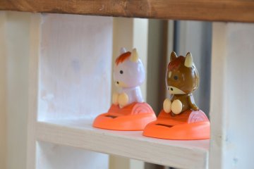 <p>Adorable decorations around the cafe&nbsp;</p>