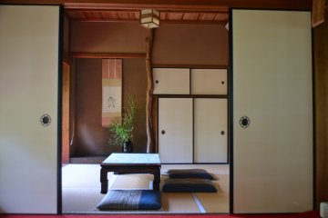 <p>Bagian dalam Kuil Unryuin.</p>