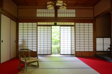 <p>Bagian dalam Kuil Unryuin.</p>