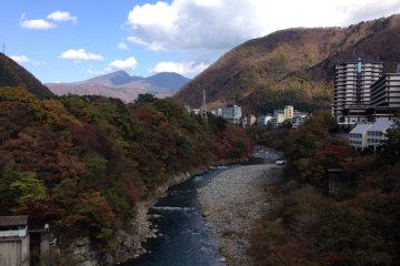 <p>Kinugawa&nbsp;Onsen area is easily accessible from Nasu, with many onsen hotels and public onsen as well as local sights</p>