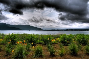 <p>Some sunlight pierced the clouds</p>