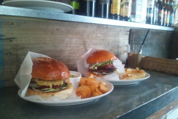 Burger order up!