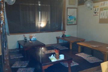 <p>main table area, Japanese style</p>