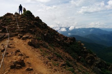 <p>Approaching Asahi-dake</p>