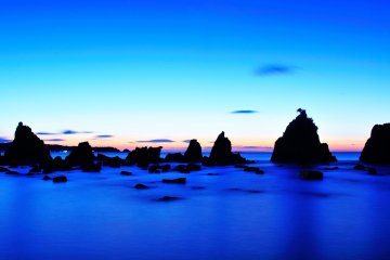 Fantastic Hashigui Rocks: Wakayama