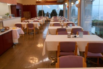 <p>Restaurant with a view</p>