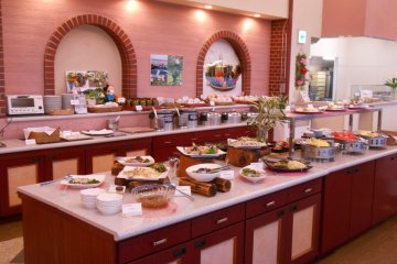 <p>The fresh vegetables from their own farm are delicious!&nbsp;</p>