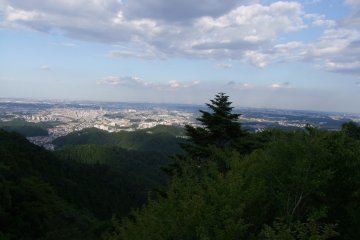 <p>Overlooking Tokyo and Yokohama</p>