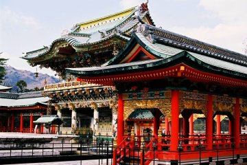 <p>It took ten years to construct Koyomon Gate after they had acquired the construction map of the model gate (Yomeimon Gate at Nikko Toshogu Shrine), which had been kept at the Ministry of Education</p>