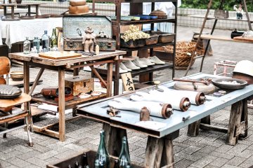 <p>If you take a closer look, most of the vendors have&nbsp;running themes and motives</p>