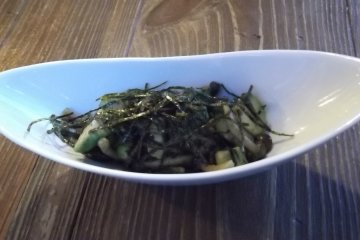 <p>My grilled avocado and mushrooms</p>