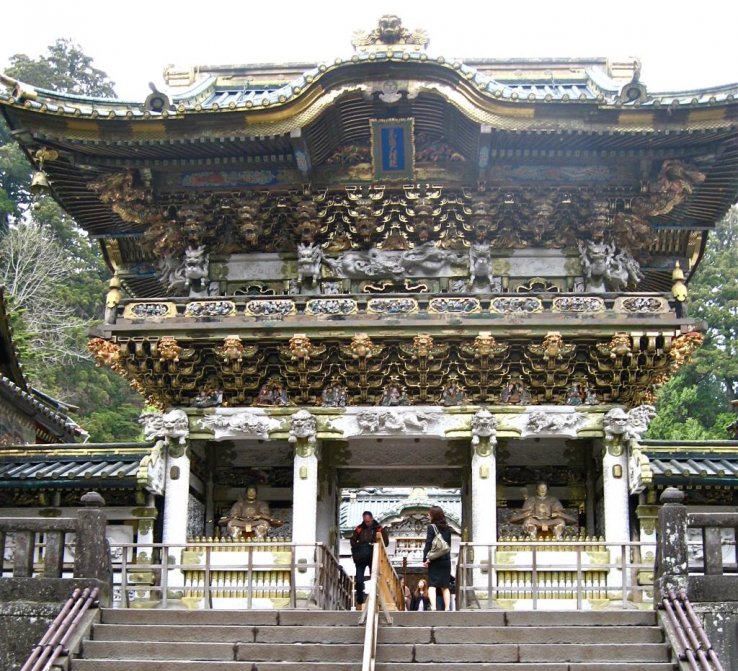 Yomoeimon or the 'Twilight Gate'