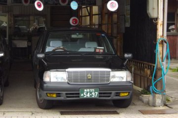 The local taxi companies love Gegege no Kitaro too.