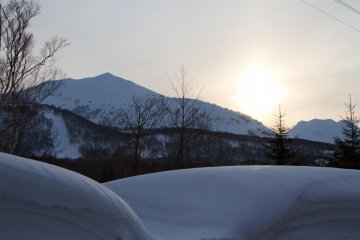 <p>Sunset in front of the Freedom Inn</p>