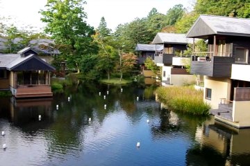 Hoshinoya Karuizawa, Rooms & Grounds