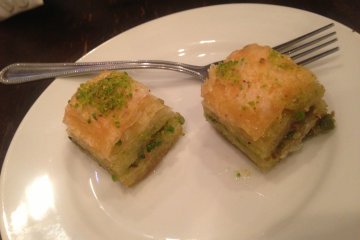 <p>The typical Turkish pastry, Baklava</p>