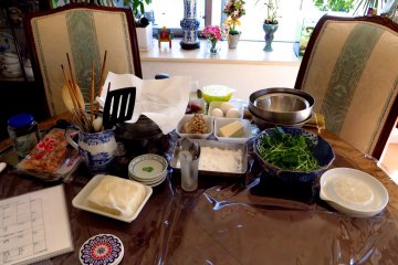 <p>She prepared all the materials and the ingredients before I got there</p>