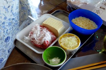 <p>She even chopped and cut everything that needed preparation to make sure we don't waste time</p>