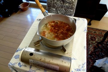 <p>Making the Dashi, a soup base (famously used in Miso soups).&nbsp;</p>