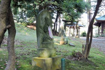 <p>Looking at the entrance torii gate in the distance from the number three Kannon Bosatsu statue</p>