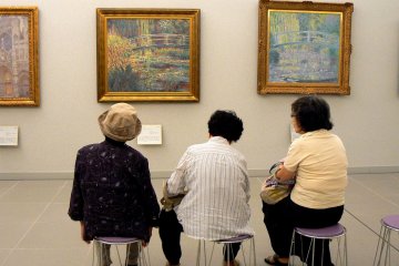 <p>Looking at so much art can be very tiring!</p>