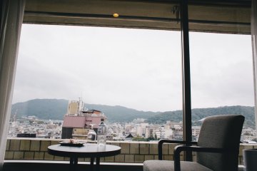 <p>City views</p>