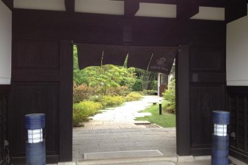 Entering the inner courtyard