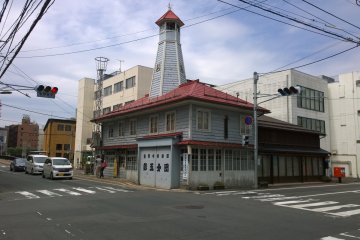<p>The oldest fire station in Morioka, a wooden structure.</p>