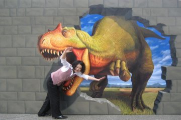 The 5th - 8th Floors: The Trick Art Museum