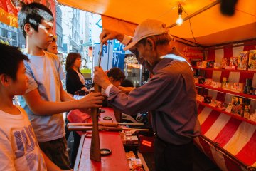 <p>Parlor games are available for kids and even adults to have fun with.&nbsp;</p>