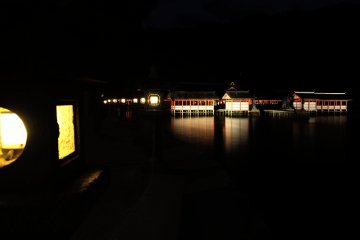 <p>Right and Left Side Music Halls and Open Stage; what a mysterious view!</p>
