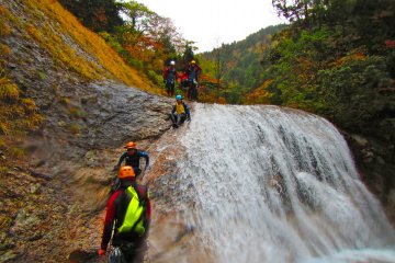<p>Arung jeram lainnya &nbsp;</p>