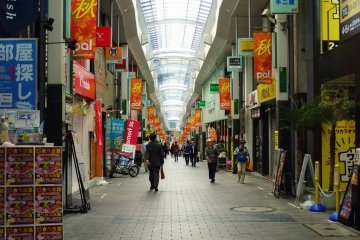 <p>Inside PAL Arcade</p>