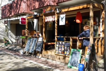 <p>This lovely place calle Water is frequented by both locals and foreigners.</p>