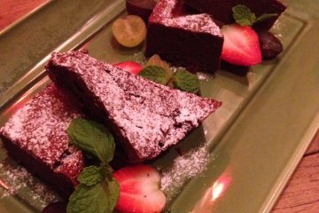 <p>Chocolate brownies</p>