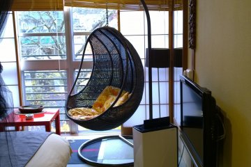 <p>Looks like a great place to relax by the creek.</p>