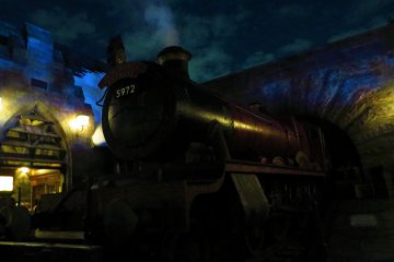 <p>At the entrance of the site, you can see the Hogwarts' Express</p>