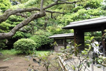 L'entrée de la résidence de japonaise