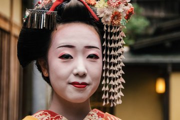<p>Tourist dressed up as a Geisha.&nbsp;</p>