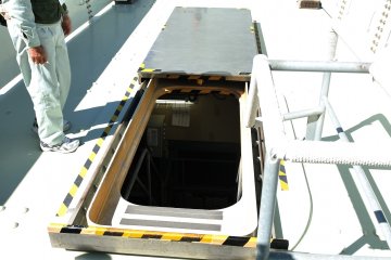 <p>This is the observation area for tourists. It's 300 meters above the sea, and we are standing on a girder on top of the main tower.</p>